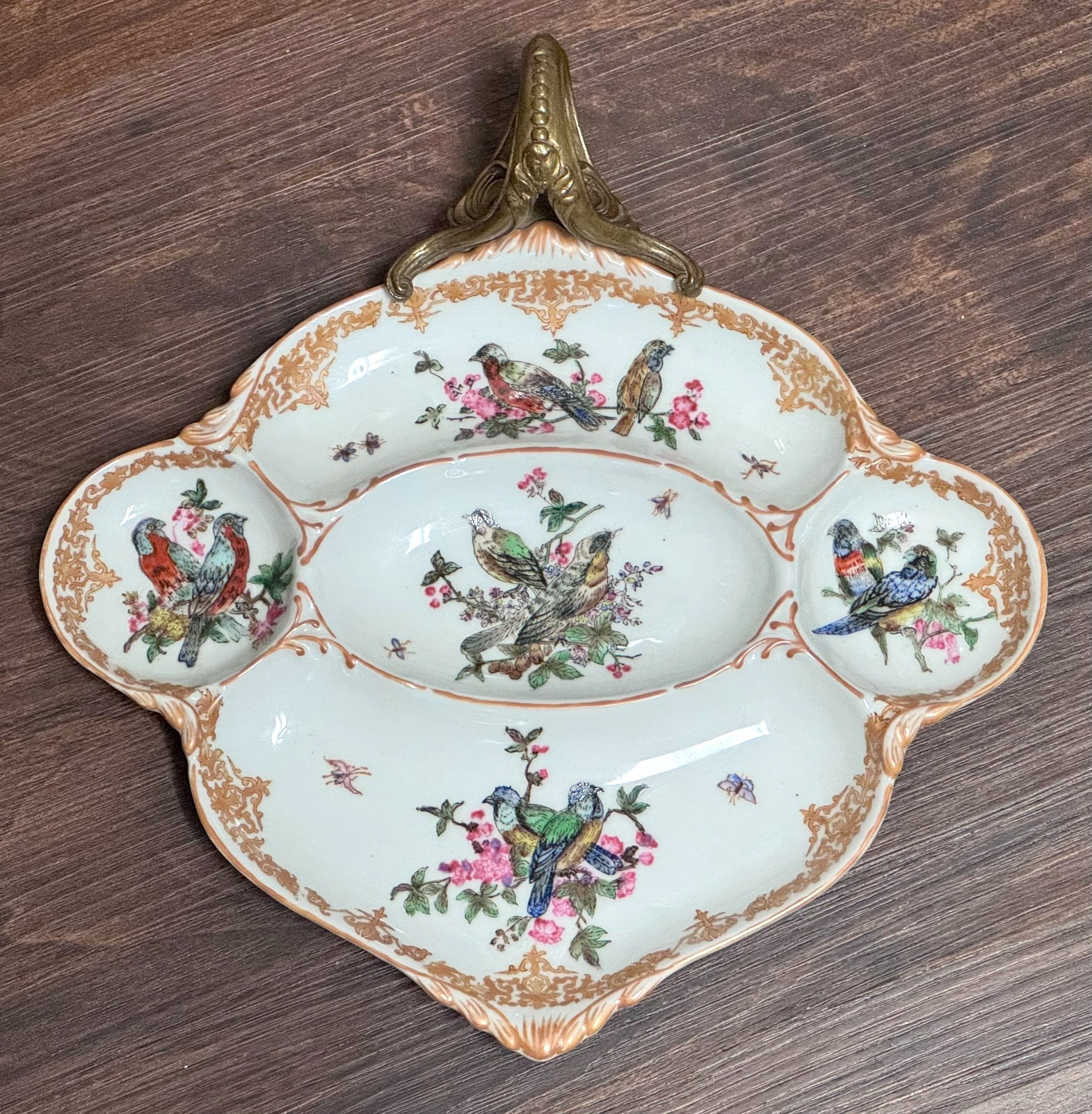 Vtg Wong Lee Early 20th Decorative Porcelain Dish Bronze Handle Birds Floral Vtg Wong Lee Early 20th Decorative Porcelain Dish Bronze Handle Birds Floral