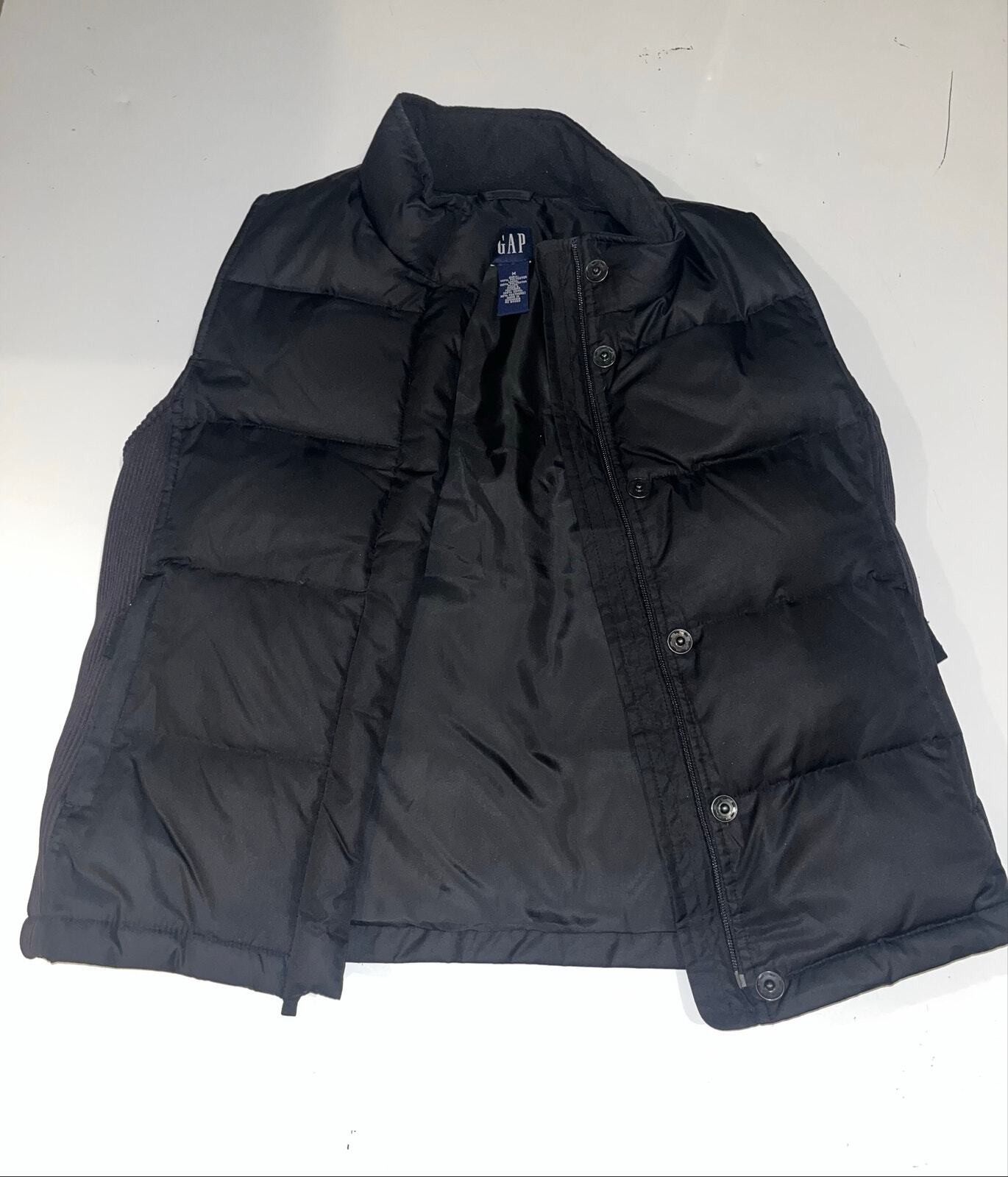 Vintage 2002 GAP Women’s Medium Black Down Puffer Vest Ribbed Sides Y2K