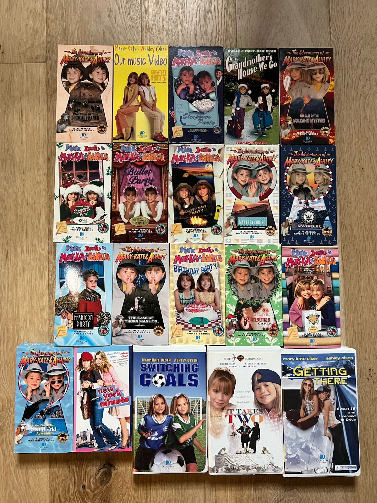 20 Mary Kate And Ashley Olsen VHS Video Tape Lot Twins All Tested Good CLEAN 20 Mary Kate And Ashley Olsen VHS Video Tape Lot Twins All Tested Good CLEAN