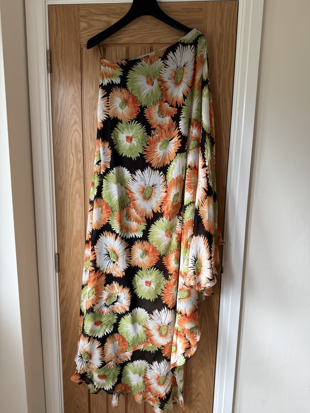 ZARA WOMAN ZW COLLECTION ASYMMETRIC PRINT DRESS Size XS - NEW ZARA WOMAN ZW COLLECTION ASYMMETRIC PRINT DRESS Size XS - NEW