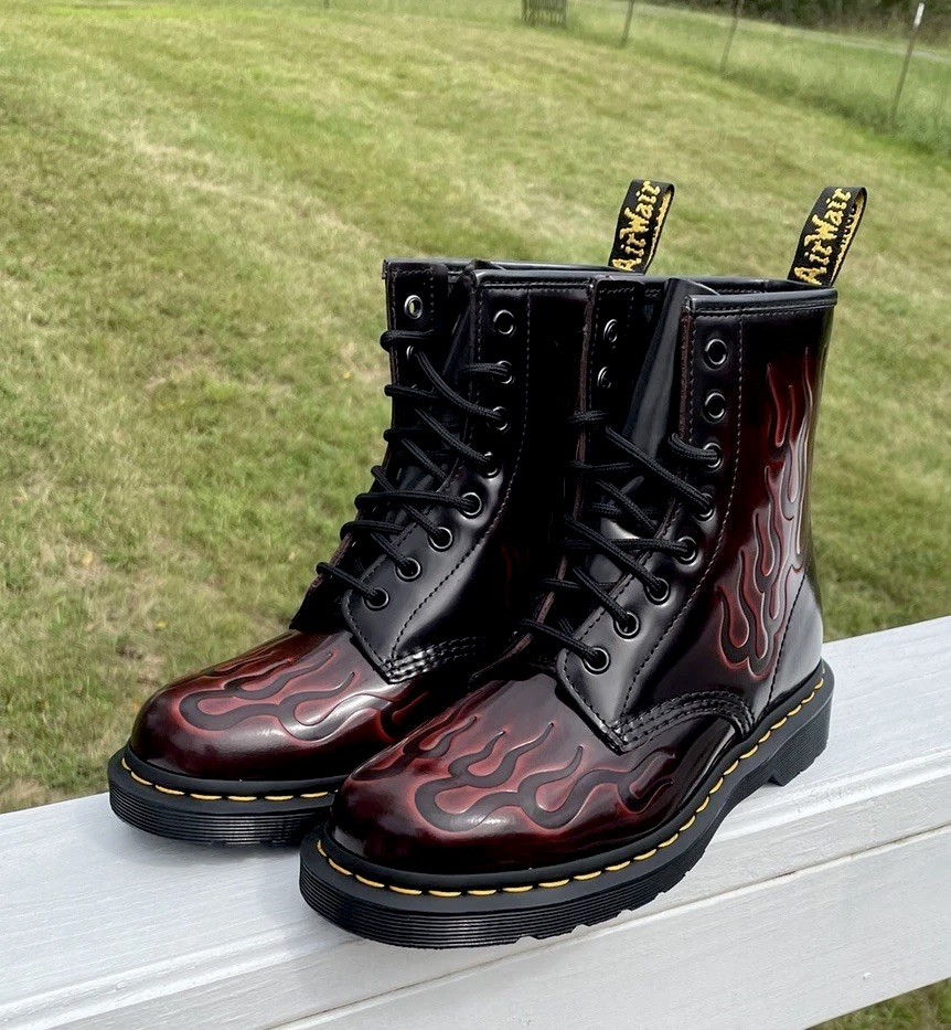 Dr Martens doc inferno women’s combat boots 1460 size 7 New