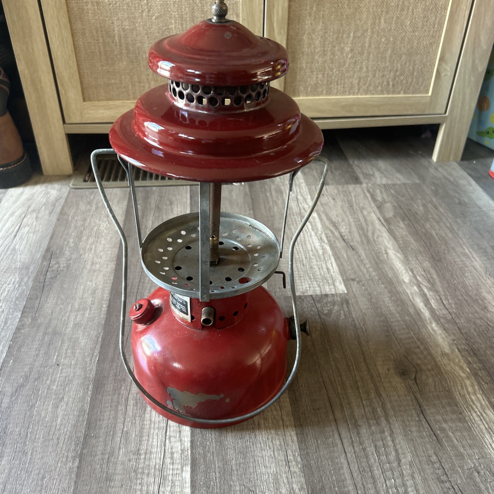 Scottsman Kamplite RL-3 Vintage Lantern *AS-IS*PARTS or REPAIR* -Needs Valve Scottsman Kamplite RL-3 Vintage Lantern *AS-IS*PARTS or REPAIR* -Needs Valve