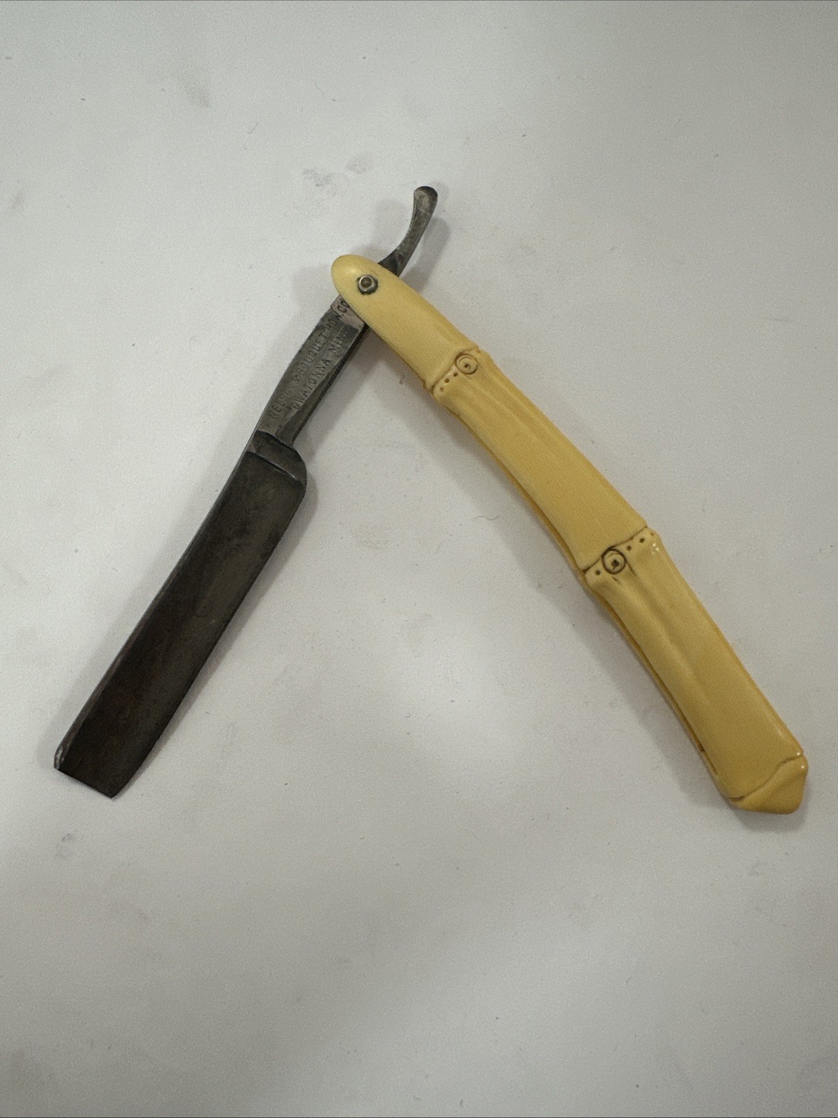 Vintage Straight Razor Nelson& Bouquet HDW.co Owatonna Minn