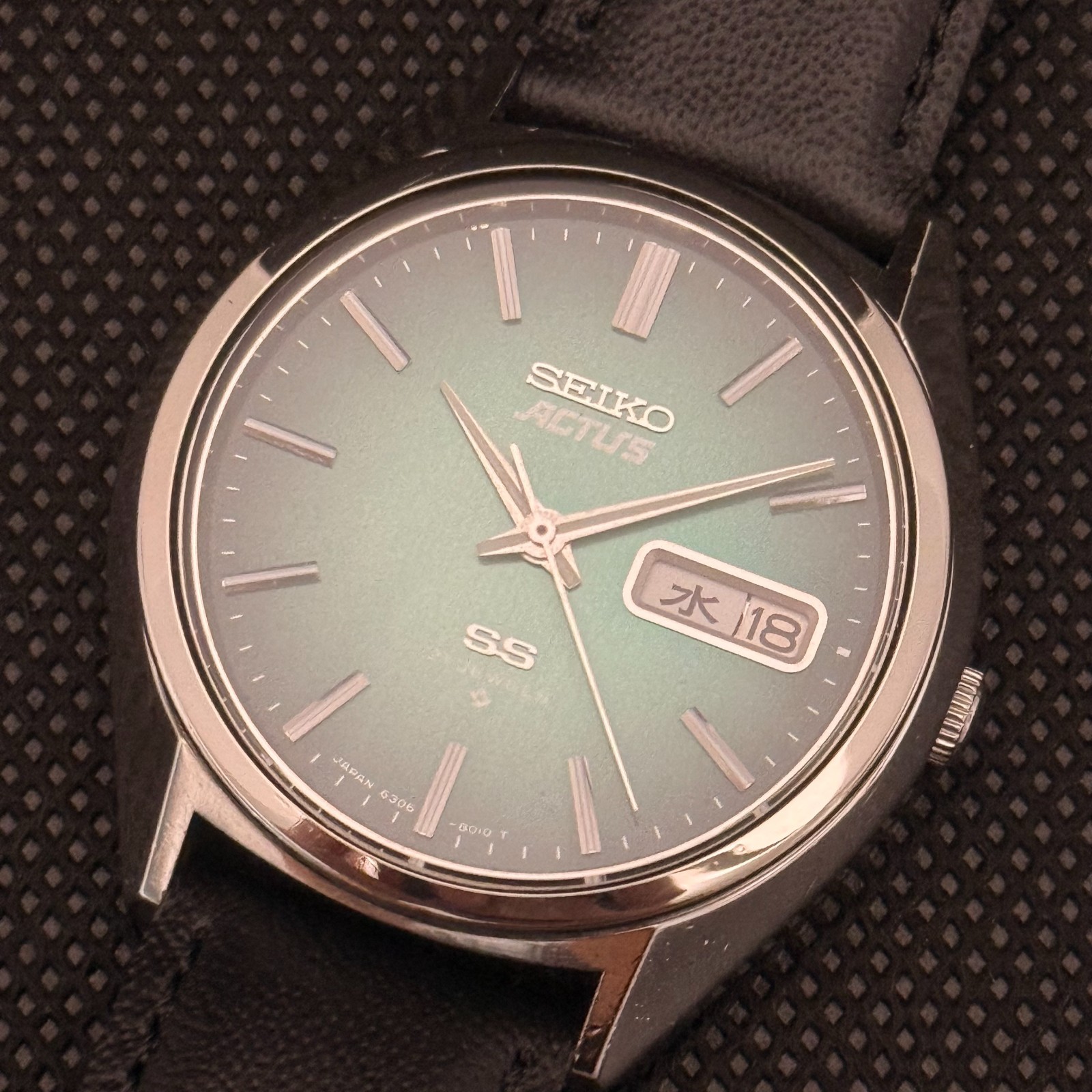 SEIKO Actus SS 6306-8020 Vintage 1976 Automatic Day/Date 21J Green Mens