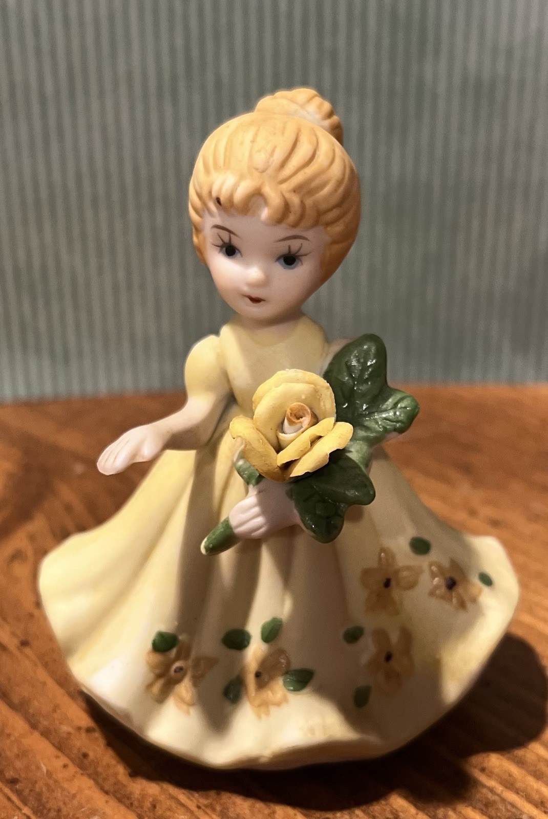 Vintage Figurine Woman Lady Yellow Flower Spring Ceramic Porcelain Taiwan