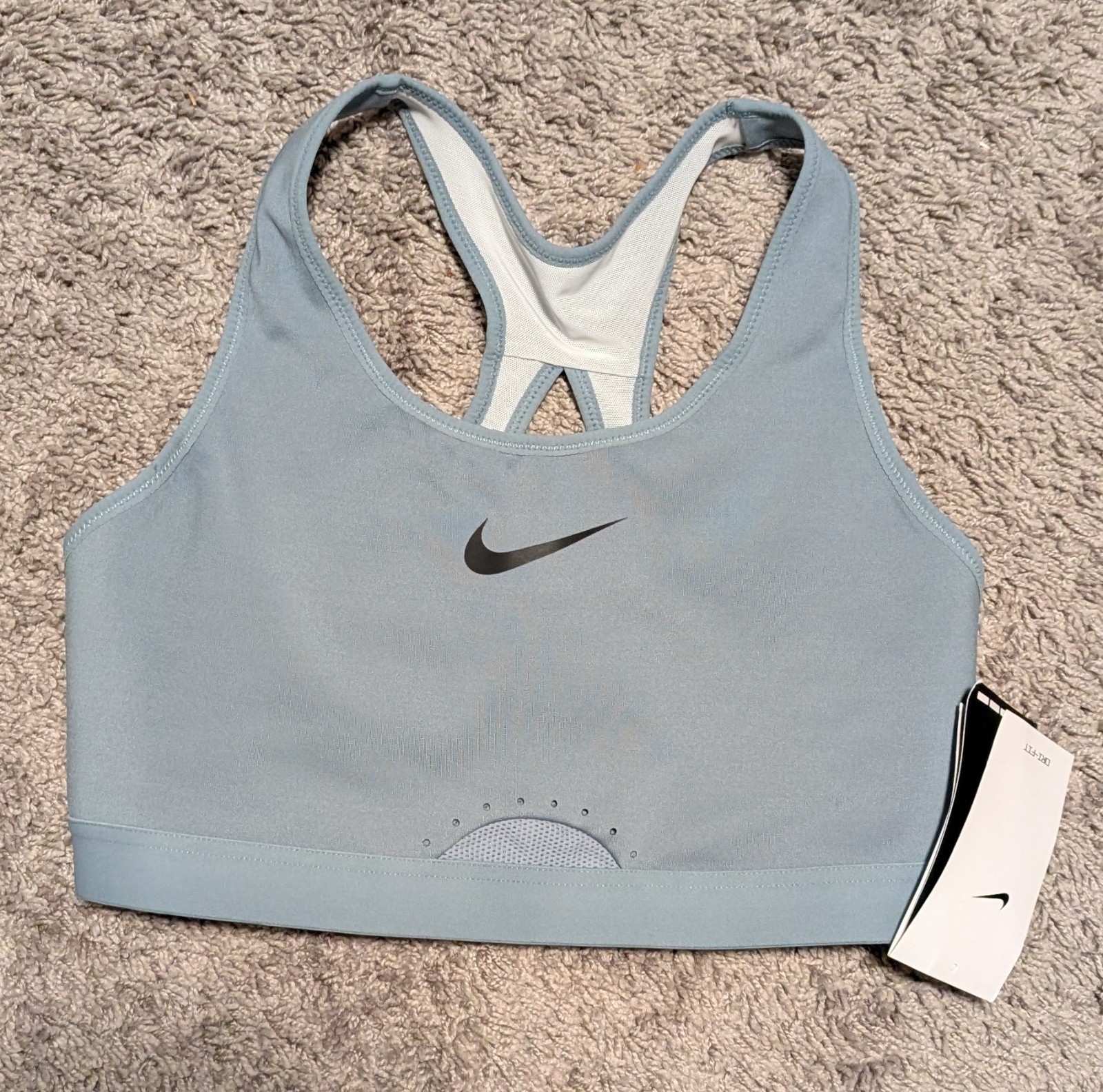 NWT NIKE Women\'s Sports Bra Dri-Fit Size M Medium Fits: C, D, E Retail: $60 NWT NIKE Women\'s Sports Bra Dri-Fit Size M Medium Fits: C, D, E Retail: $60