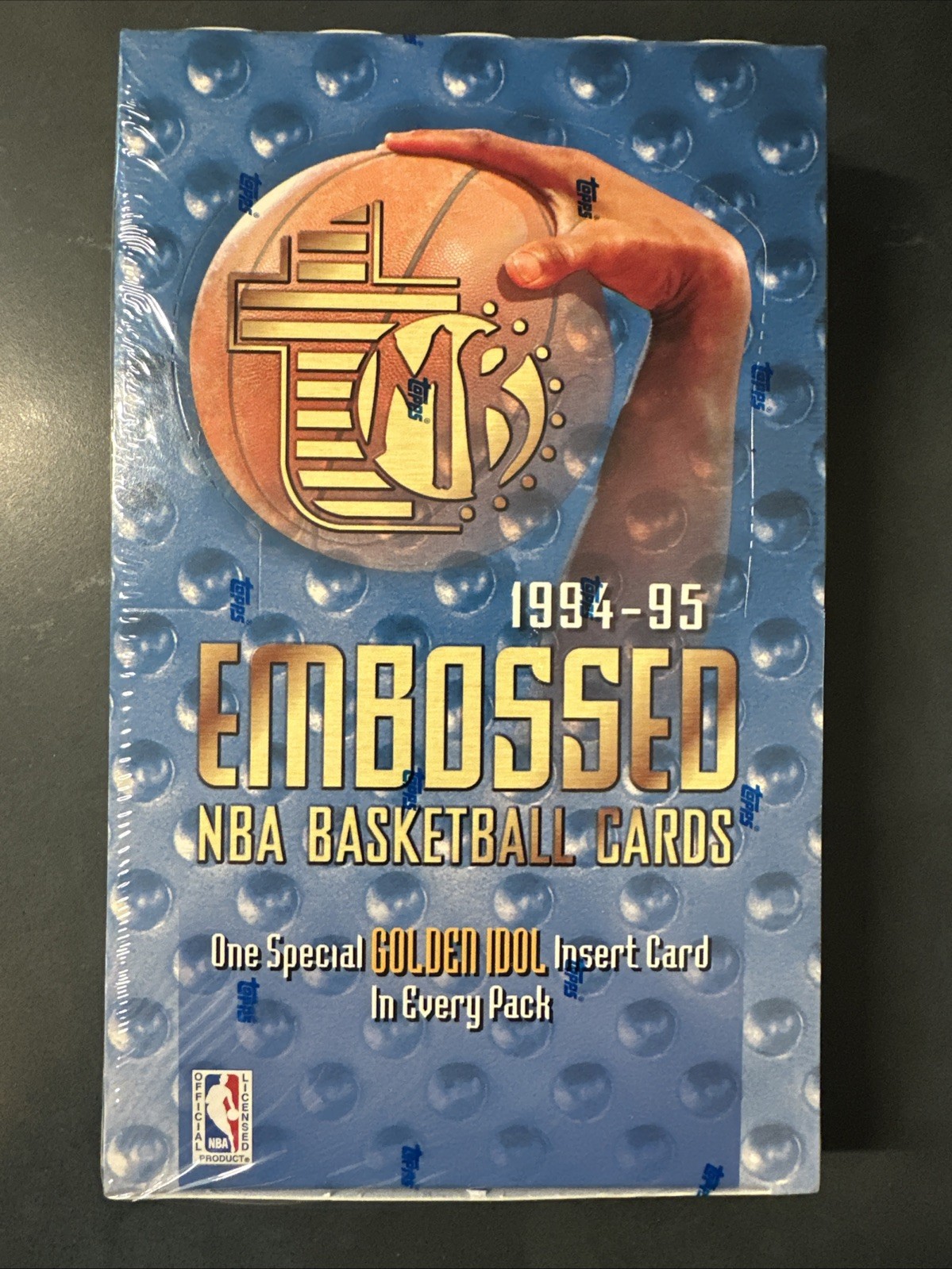 rare 1994-1995 Topps NBA Embossed Hobby Box - chase Jordan and Shaq Golden Idols