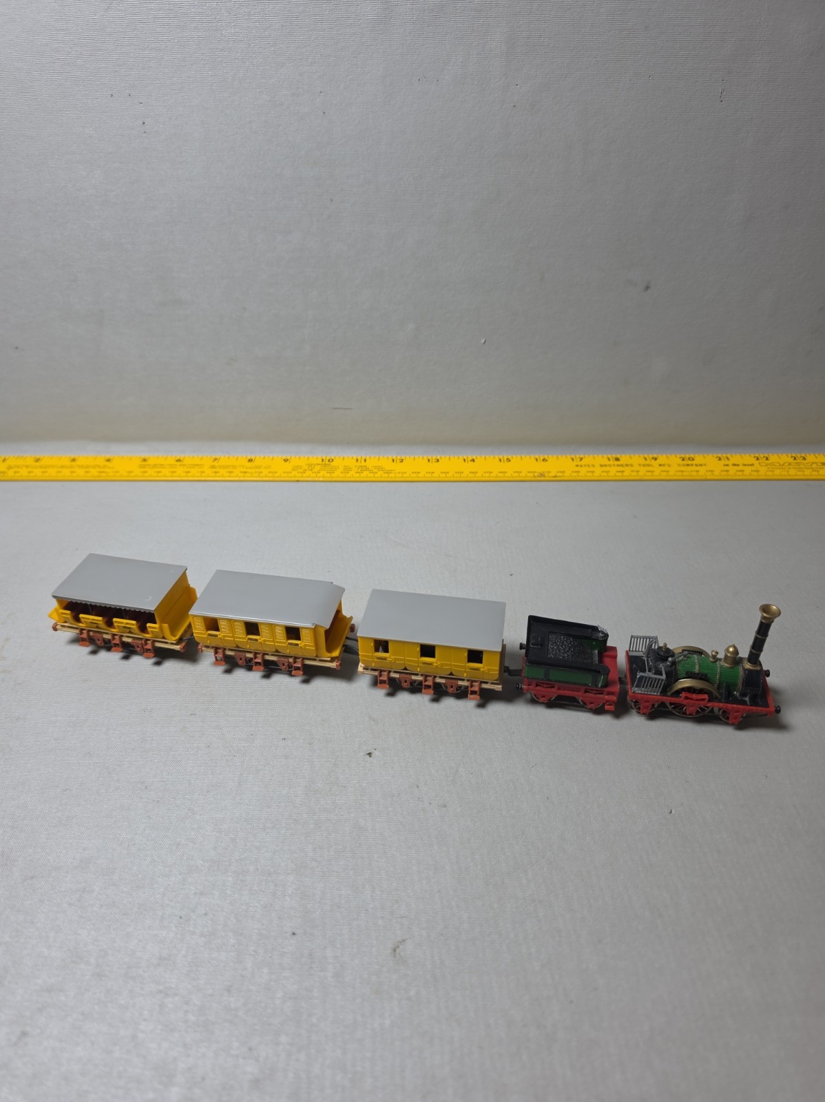 TRIX HO TRAIN ADLER 1530 ELECTRIC TRAIN LOCOMOTIVE TENDER CARS TRIX HO TRAIN ADLER 1530 ELECTRIC TRAIN LOCOMOTIVE TENDER CARS