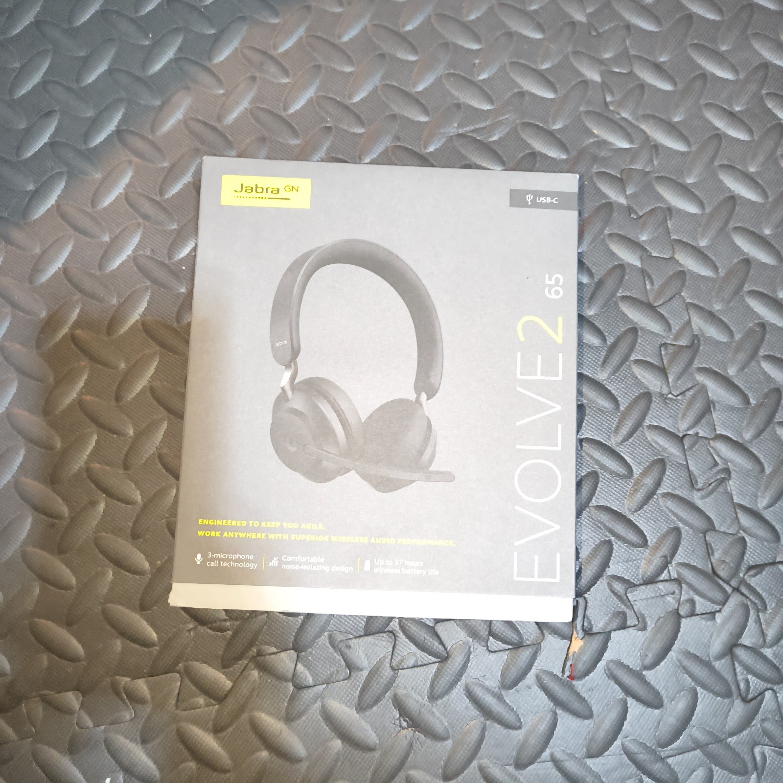 Jabra Evolve2 65 On-Ear Ear-Pad Headset USB-C Black Open Box
