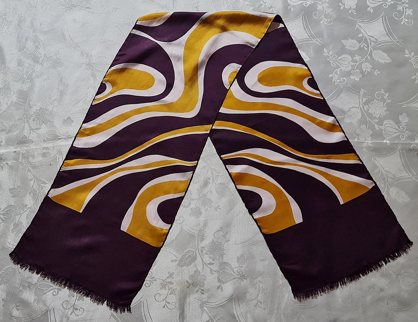 GENTS SCARF  VINTAGE AUTHENTIC GEOMETRIC ART PURPLE MUSTARD SILK LONG MENS