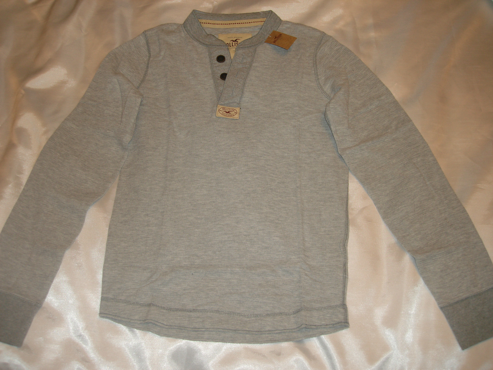 Hollister Mens shirt Abercrombie & fitch Light Grey,Dark Grey El Porto Beach $50 Hollister Mens shirt Abercrombie & fitch Light Grey,Dark Grey El Porto Beach $50
