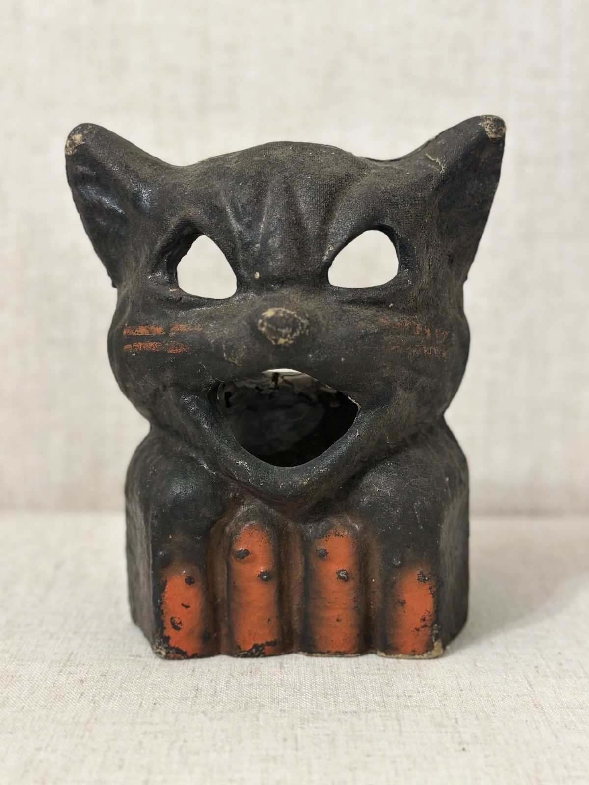 Vintage 1940s Halloween Black Cat on Fence Pulp Paper Mache Lantern Vintage 1940s Halloween Black Cat on Fence Pulp Paper Mache Lantern