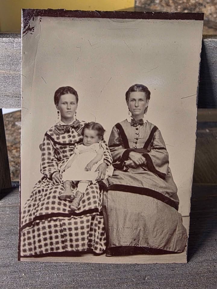 Antique Victorian Tintype Photo Two Women & Child Family Portrait 1870s