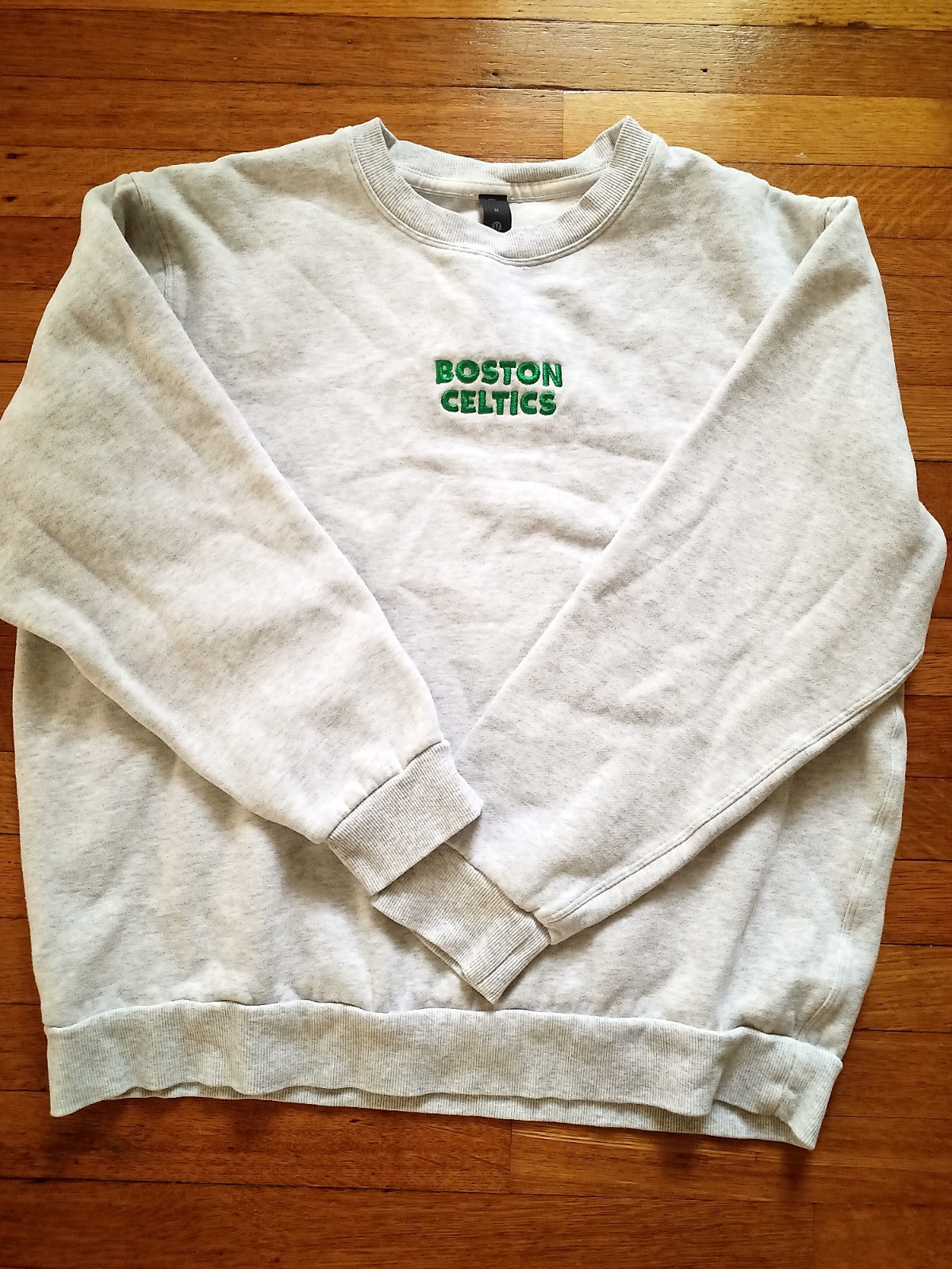 Lululemon Boston Celtics Sweatshirt size M Lululemon Boston Celtics Sweatshirt size M