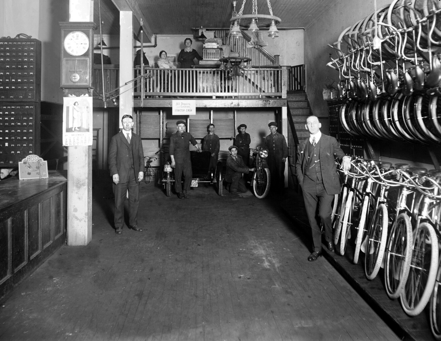 1920 Haverford Cycle Vintage Photograph 8.5\