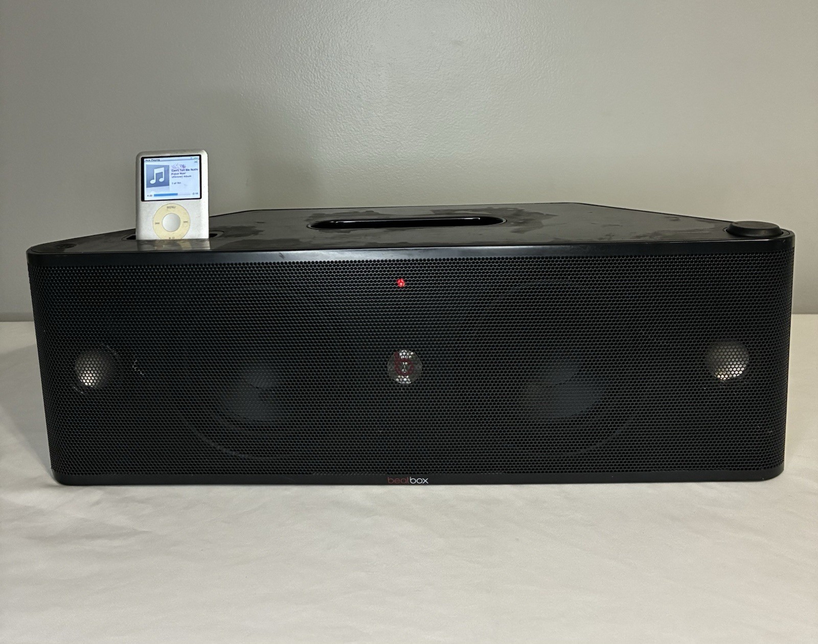 Monster Beats by Dre Beatbox iPod iPhone Speaker Dock Black Tested Working