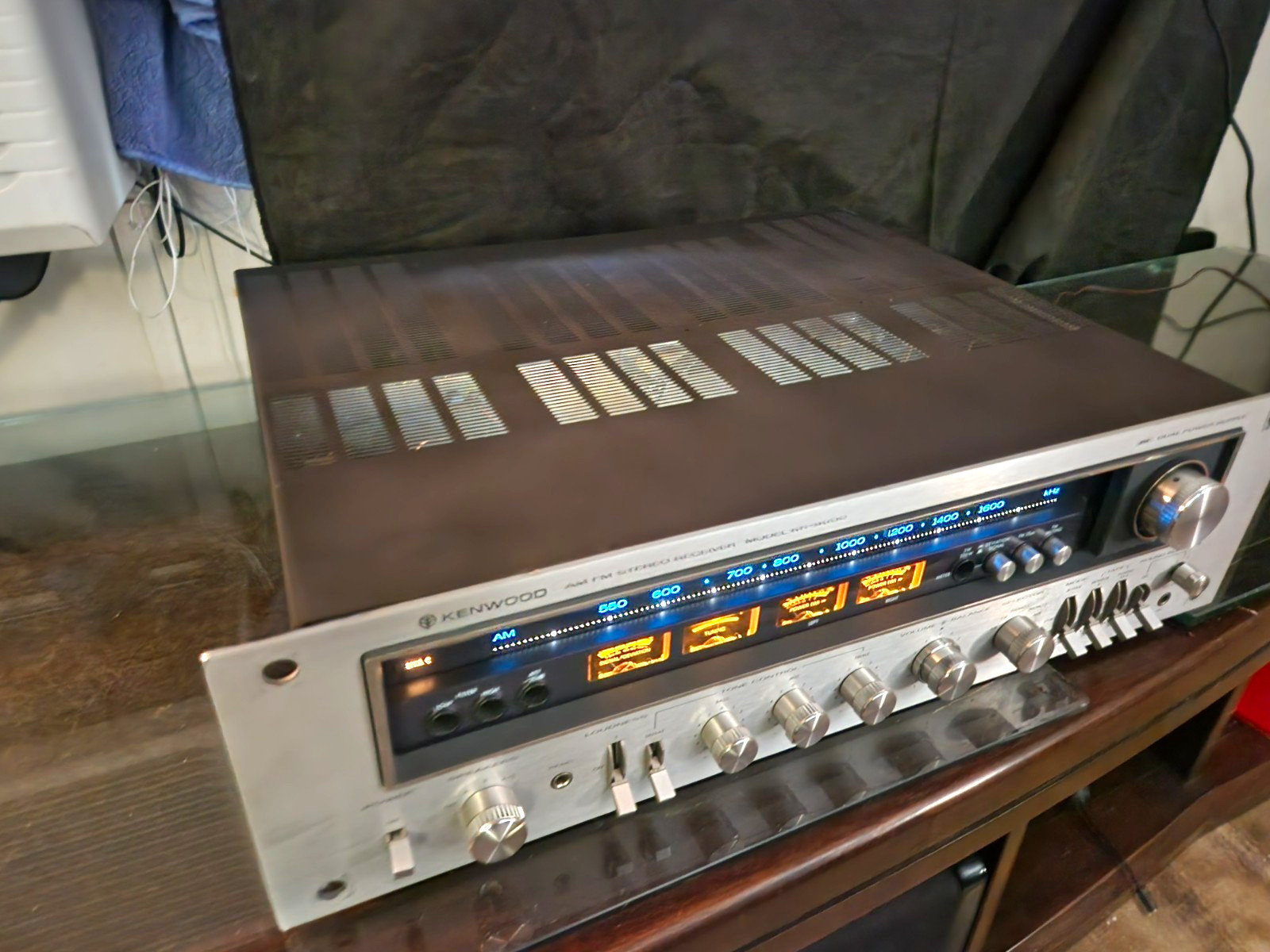 Vintage Kenwood KR-9600 AM/FM Stereo Receiver - 160 WPC -Just Serviced & Cleaned