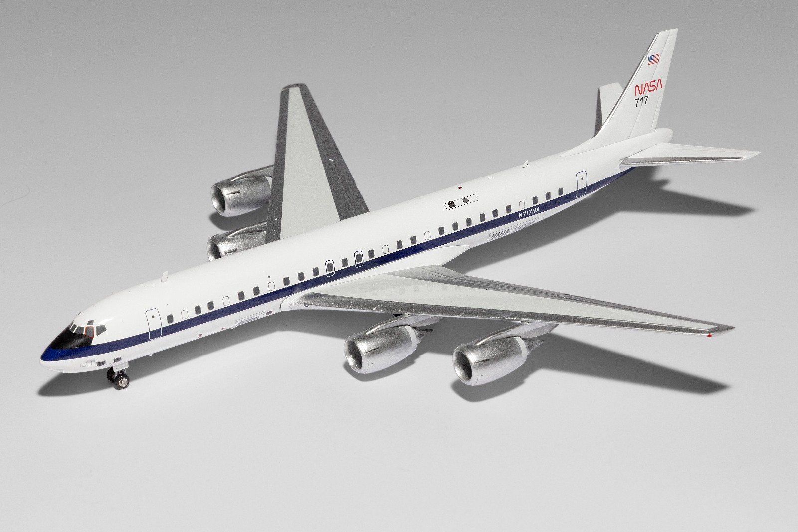 Inflight200 1:200 NASA DC-8-72 N717NA - BRAND NEW - LOW PRICE