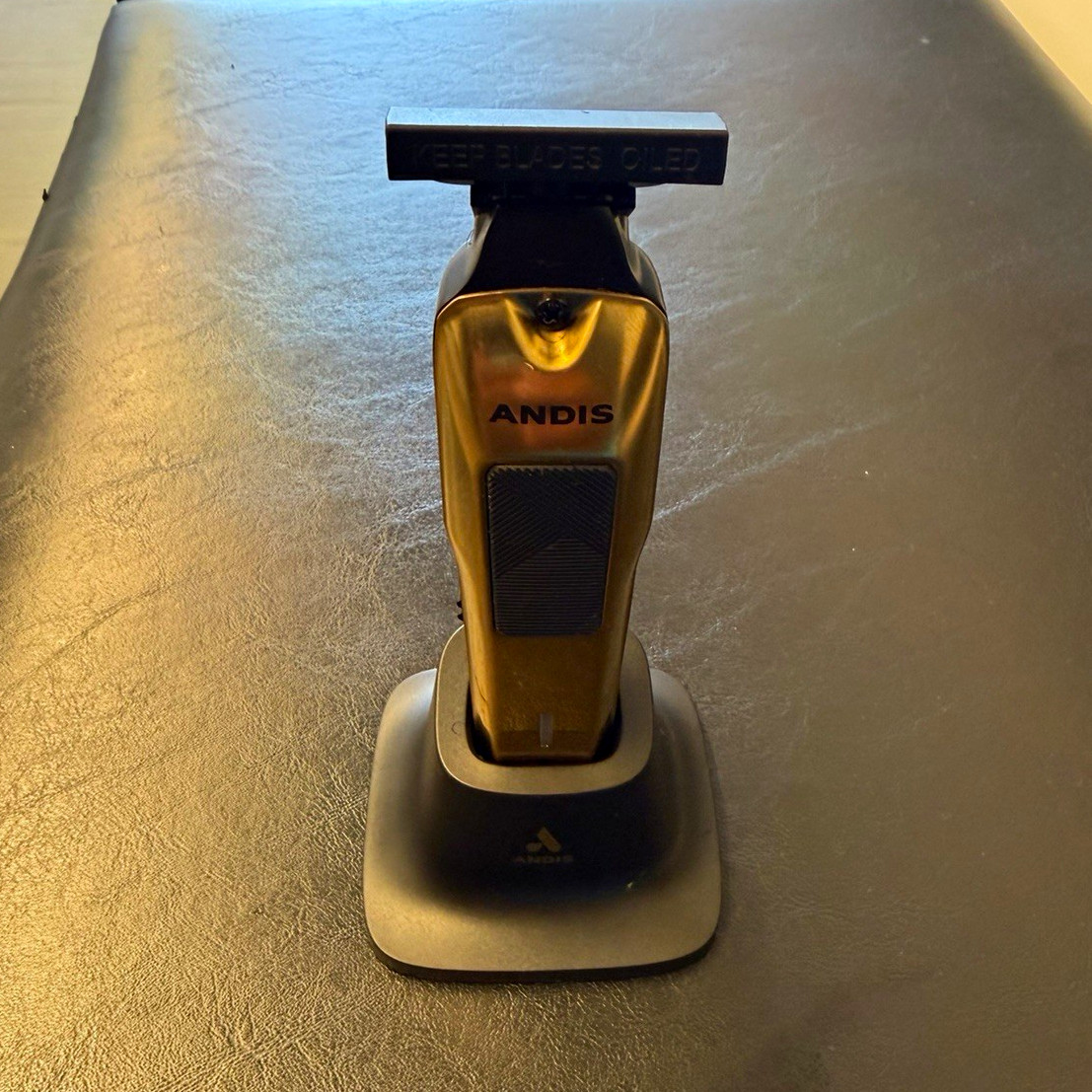 Andis Phenom Cordless Rechargeable T-Blade Trimmer Hair/Beard Gold/Black Stand