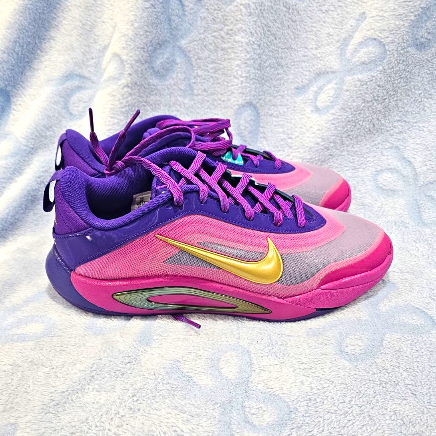 Nike Kyrie Low Top Lace-Up Basketball Sneakers Purple/Pink/Gray/Gold