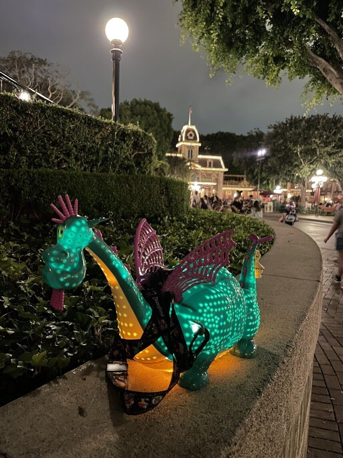 New Disneyland 50TH Elliott Dragon Popcorn Bucket Main Street Electrical Parade New Disneyland 50TH Elliott Dragon Popcorn Bucket Main Street Electrical Parade