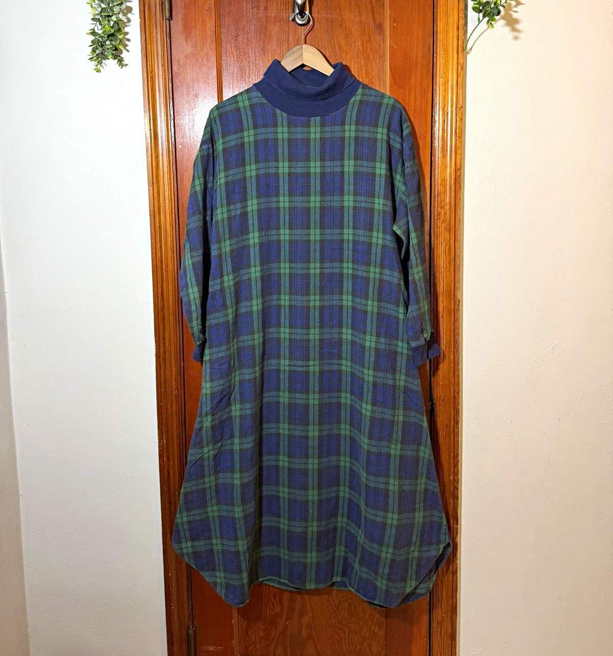 Vtg L.L.Bean Women’s M Blue/Green Plaid Cotton Flannel Collared Nightgown 0880