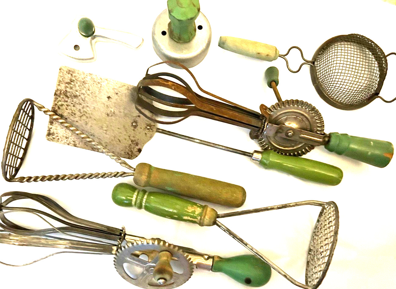 LOT/8 PC  c1930's Kitchen Tools orig Green Wood Handles  USA DEPRESSION ERA