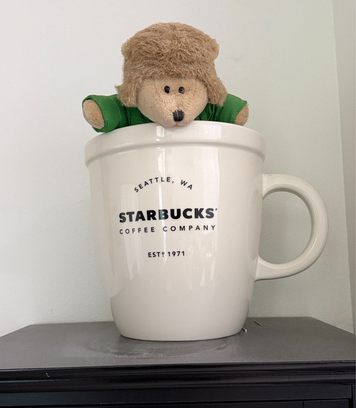 2016 Starbucks Giant Abbey Classic Ceramic Limited Edition Coffee Mug 138oz 2016 Starbucks Giant Abbey Classic Ceramic Limited Edition Coffee Mug 138oz