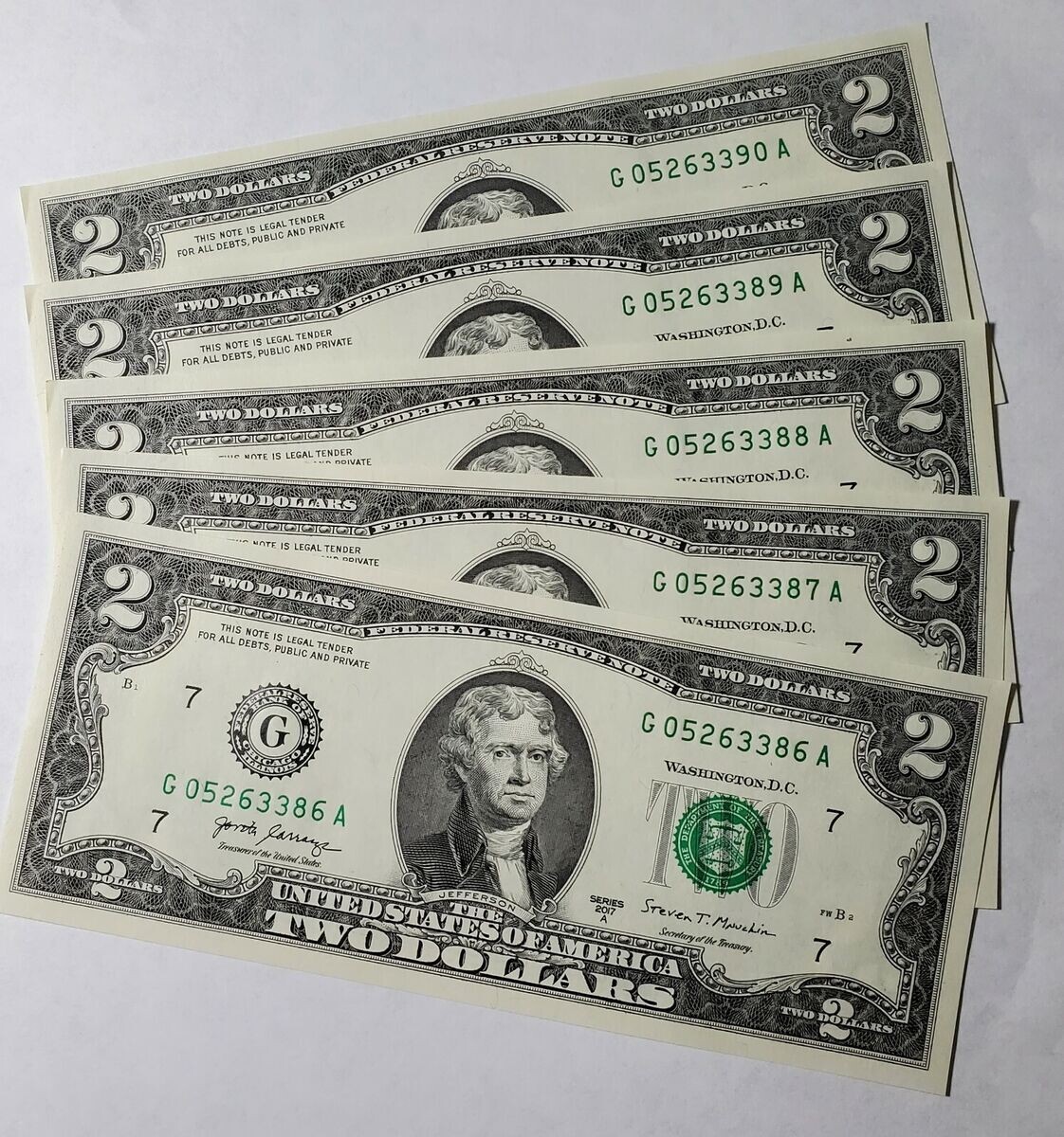 Set a Five Rare $2 Bill's—Series 2017 A —Uncirculated Sequential Numbers 