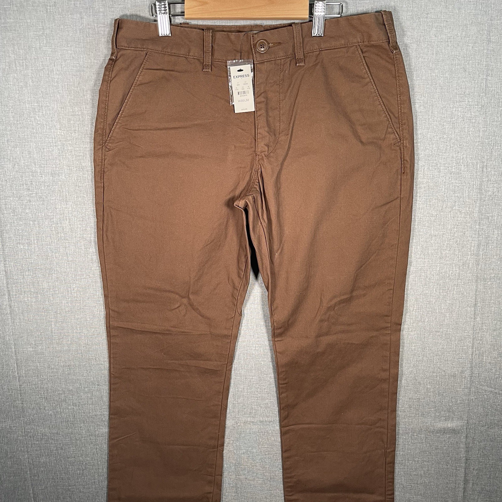 NWT Express Mens Photographer Pants 30x32 Rust Slim Fit Straight Chino Pockets