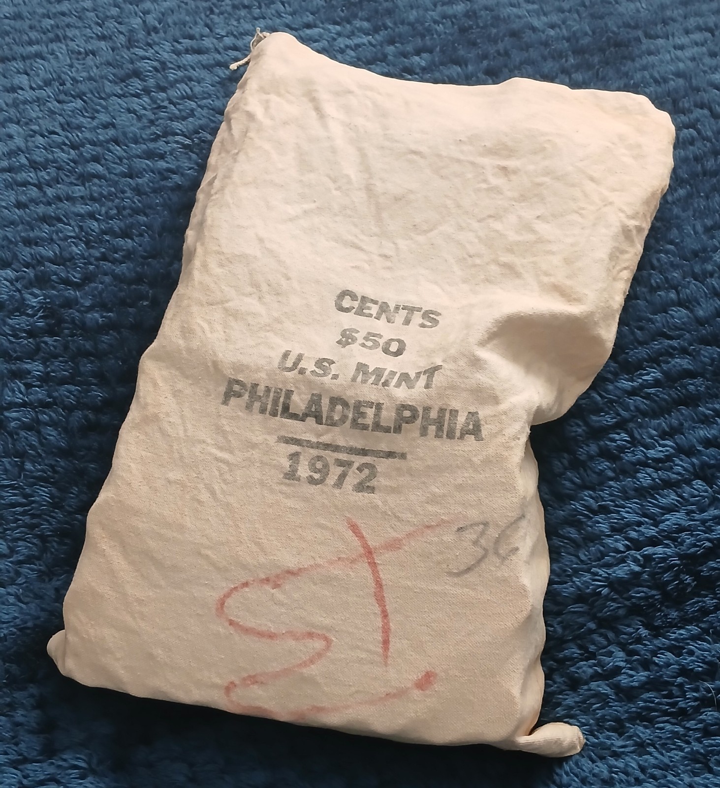 1972 P LINCOLN CENT ROLL, 50 BU COINS, OBW RED WRAPPER - DDO YEAR 1972 P LINCOLN CENT ROLL, 50 BU COINS, OBW RED WRAPPER - DDO YEAR