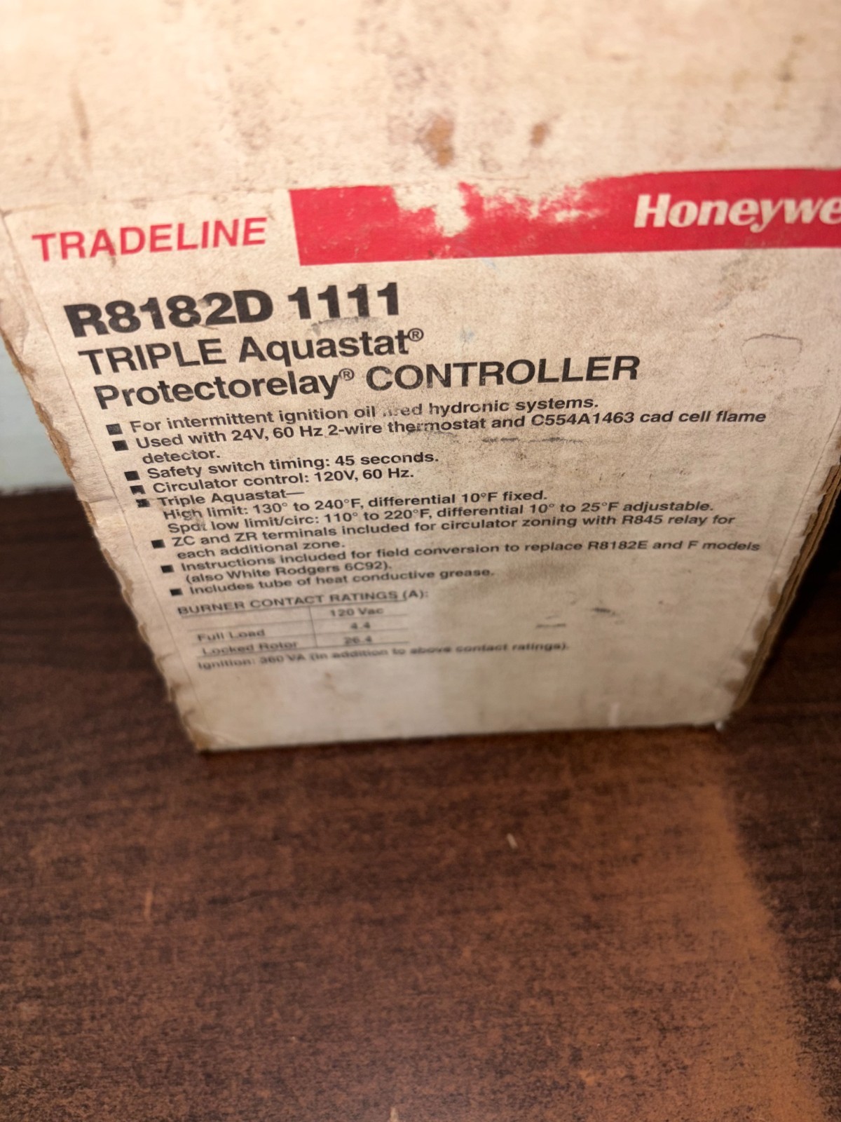 NOS HONEYWELL R8182D1111 TRIPLE AQUASTAT PROTECTORELAY CONTROLLER . S3 NOS HONEYWELL R8182D1111 TRIPLE AQUASTAT PROTECTORELAY CONTROLLER . S3