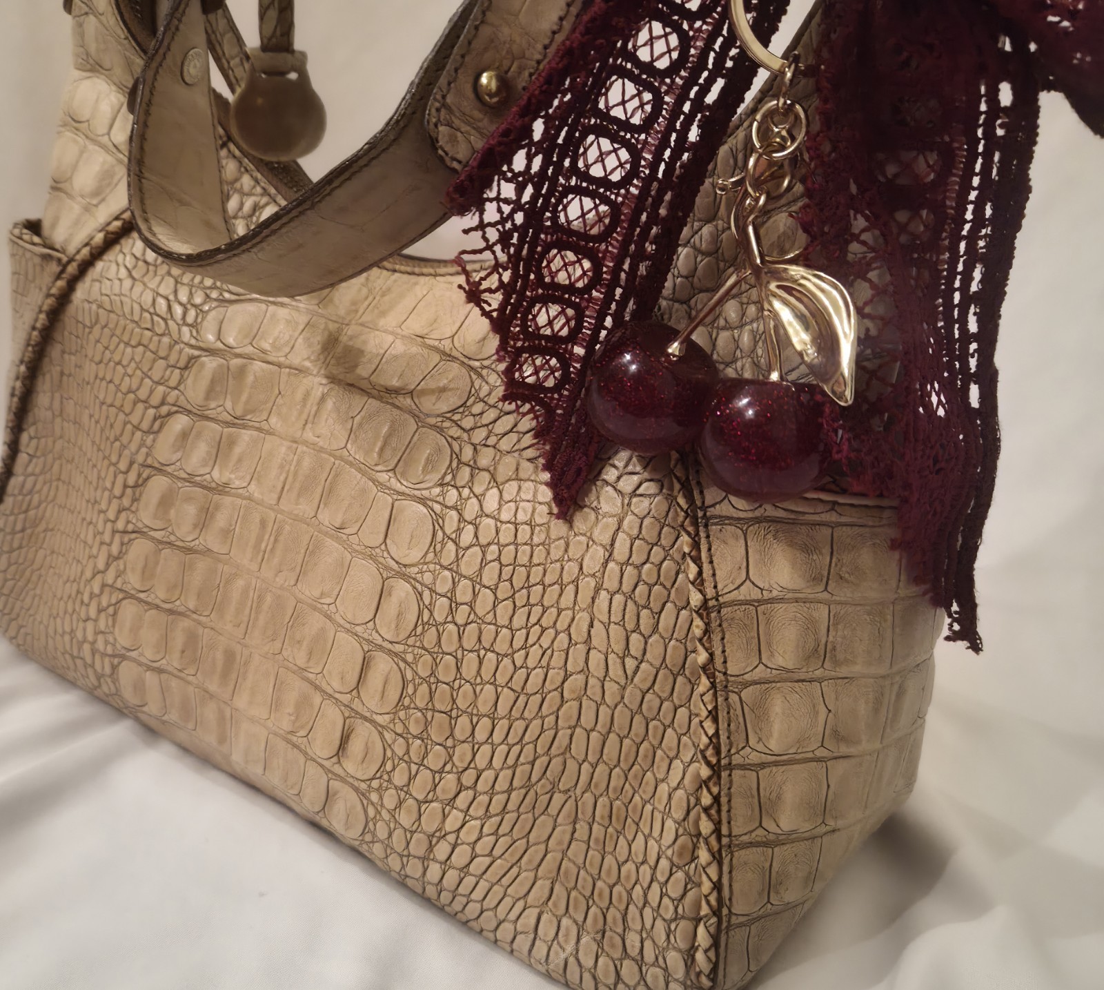 Brahmin Kendall Cream Croc Embossed Leather Zip Shoulder Bag Vintage Y2K Boho Brahmin Kendall Cream Croc Embossed Leather Zip Shoulder Bag Vintage Y2K Boho