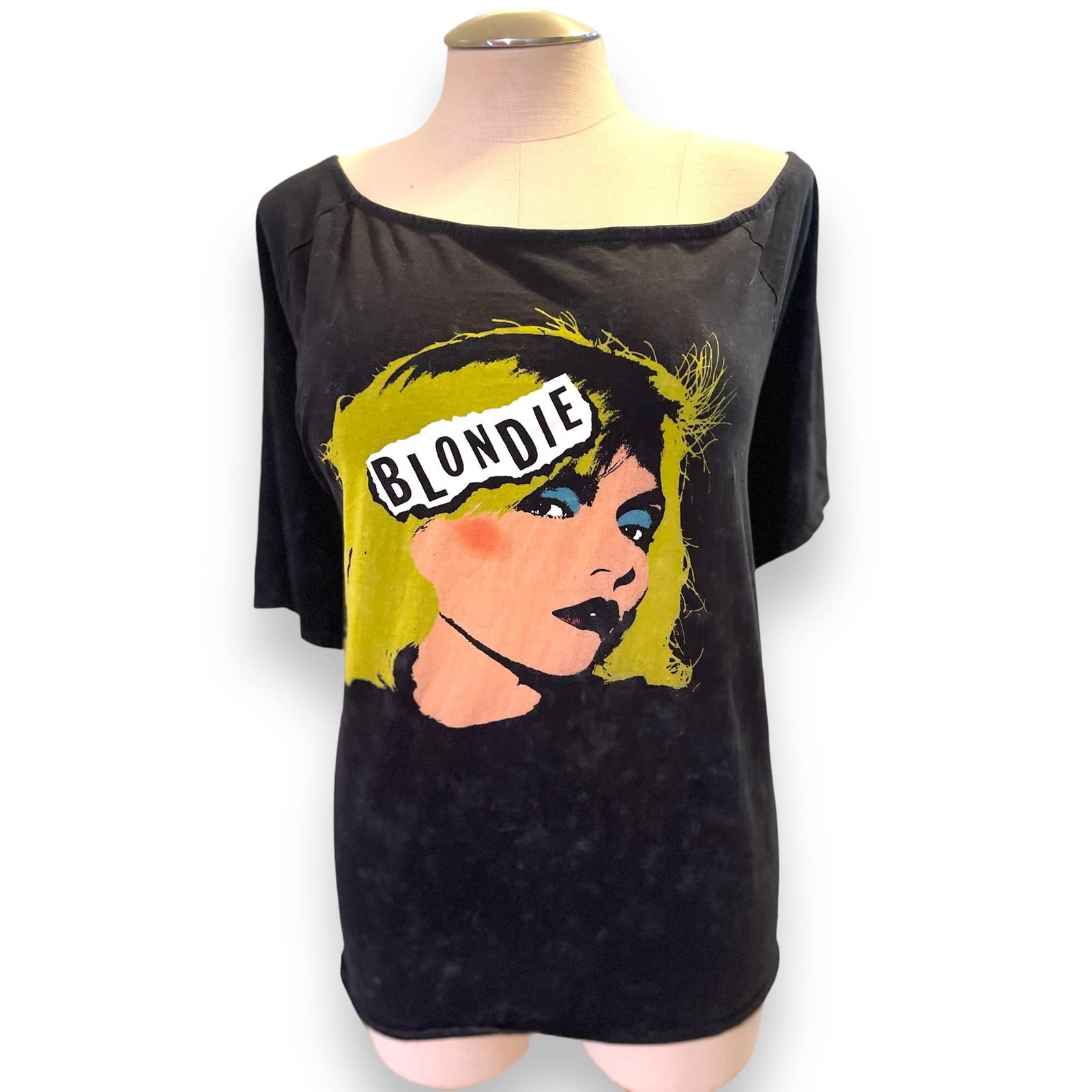 Torrid 2 (2X 18/20) Blondie Punk Rock Music Shoulder Graphic Tee T Shirt New 80s Torrid 2 (2X 18/20) Blondie Punk Rock Music Shoulder Graphic Tee T Shirt New 80s