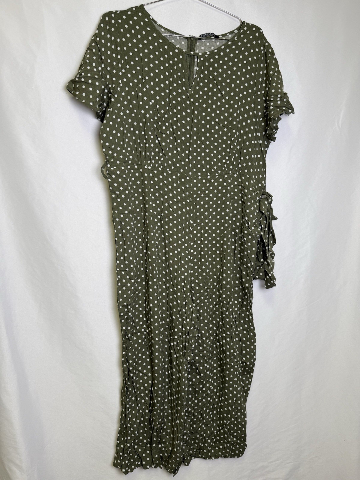 Bloom Chic Green White Polka Dot Wide Leg Romper Plus Size 14-16 *NEW WITH TAG* Bloom Chic Green White Polka Dot Wide Leg Romper Plus Size 14-16 *NEW WITH TAG*