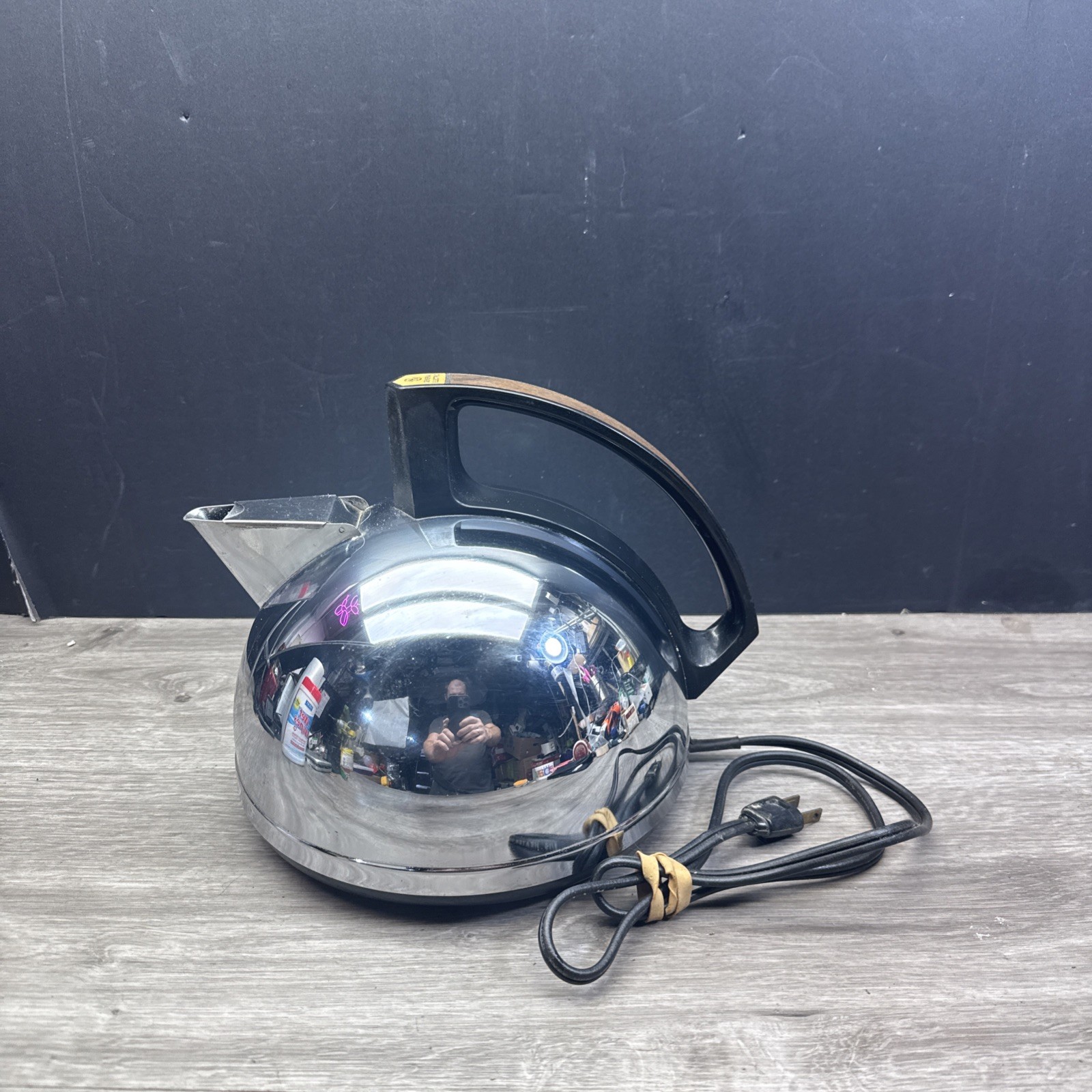 Vintage GE Electric Tea Kettle Model A2K52. Tested Heats Quickly And Works