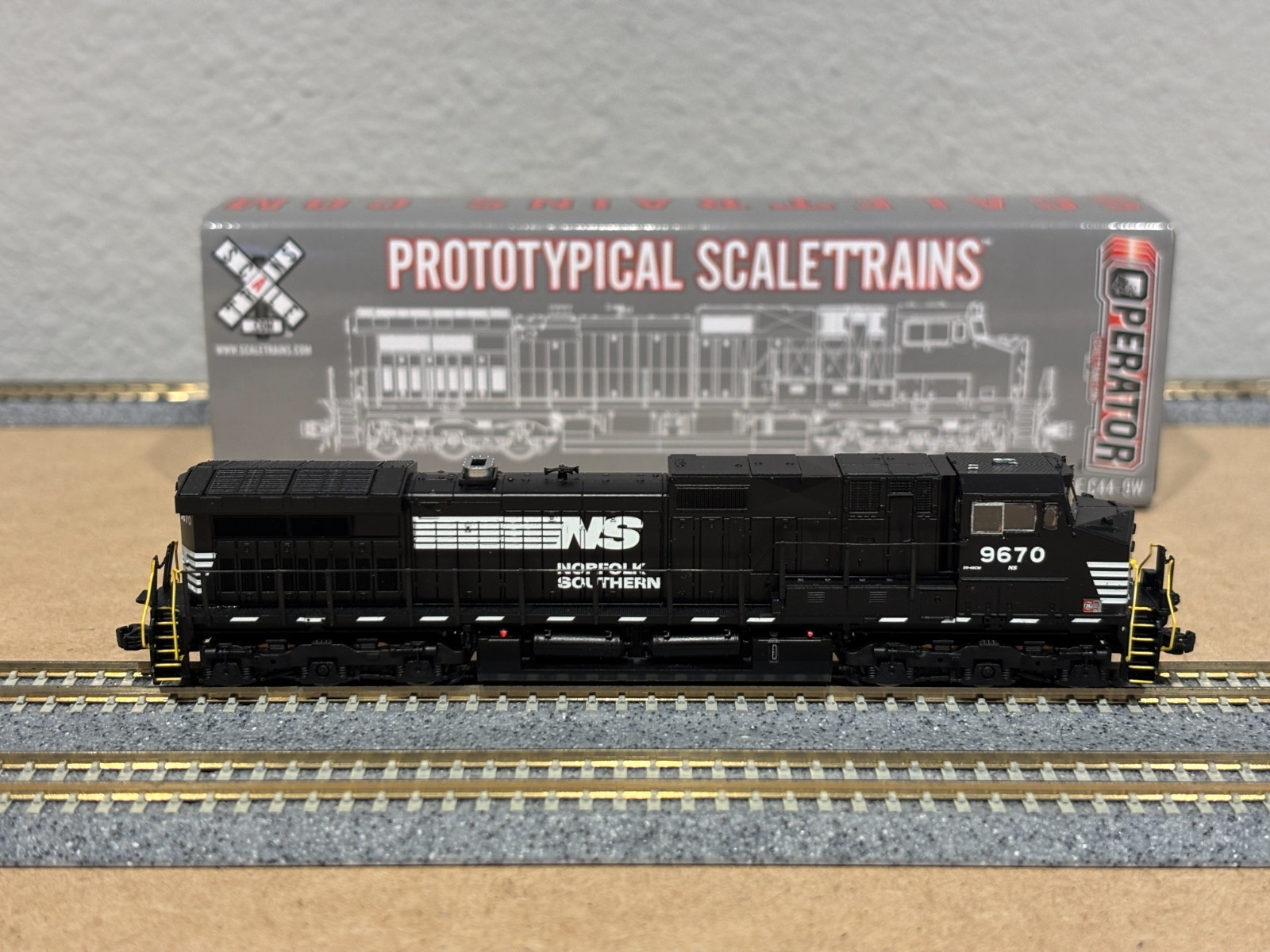 ScaleTrains N Scale Operator Norfolk Southern GE C44-9W SXT10874 with DCC