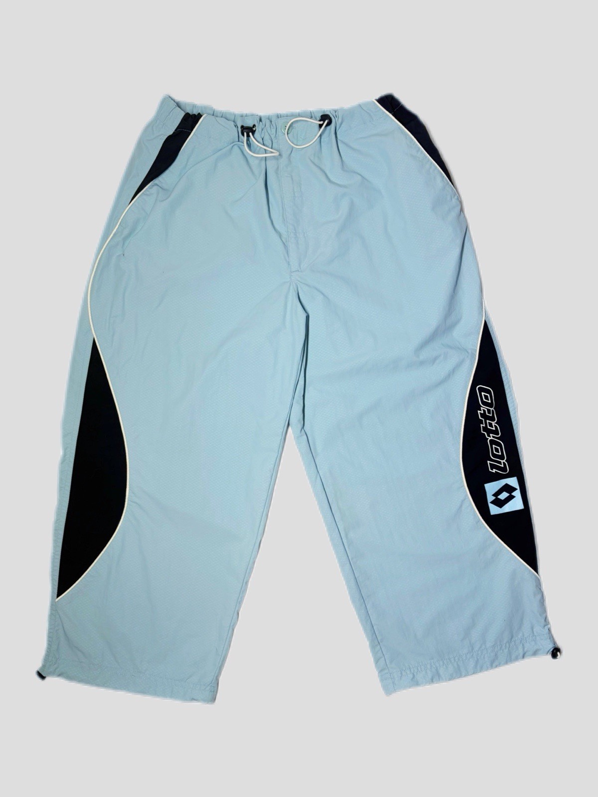 Vintage late 1990s LOTTO light blue capri streetwear pants OSFM with drawstrings Vintage late 1990s LOTTO light blue capri streetwear pants OSFM with drawstrings