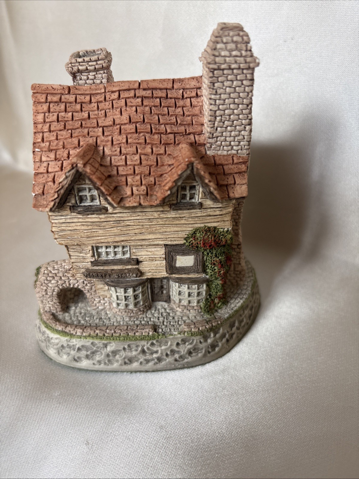 Vintage David Winter  Wine Merchant Cottage 1980 Hand Painted England 4\
