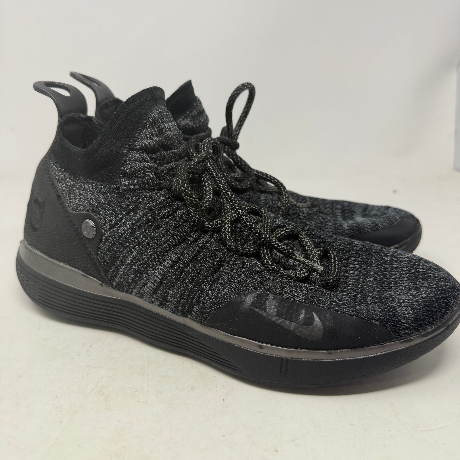Nike Sneakers Mens 11 KD 11 Black Grey AO2604-005 Basketball NBA EUC