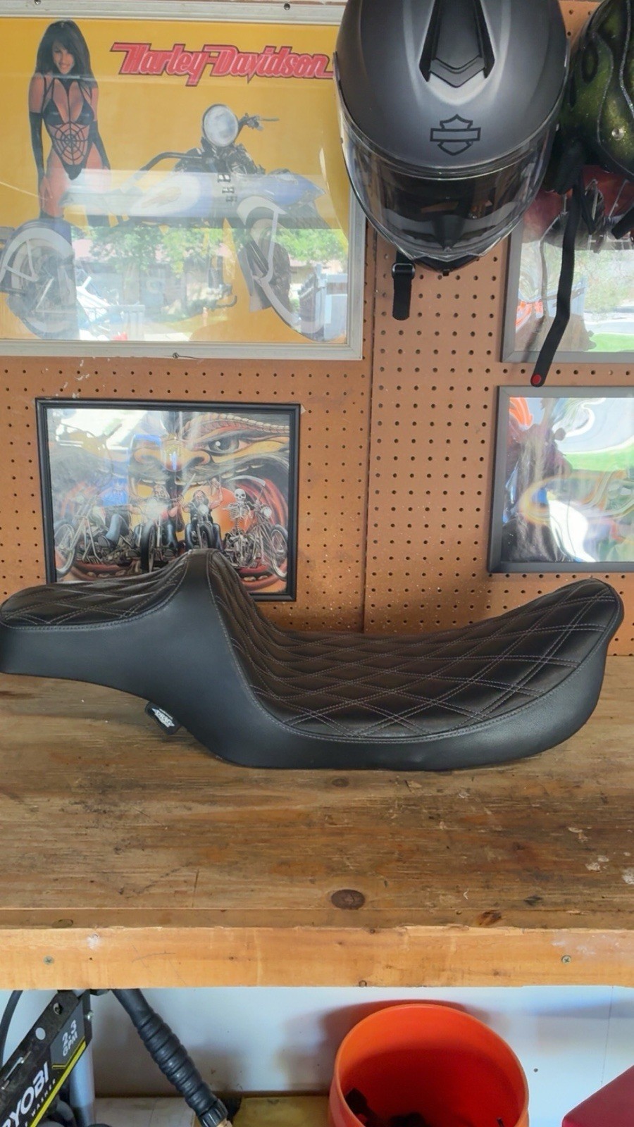 Drag Specialties Predator III Seat For Harley FL 1997-2007