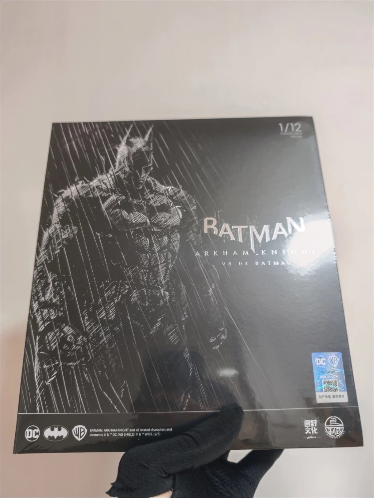 New LPZZ DC Batman Arkham Knight V8.04 Batman 1/12 Copmlete Action Figure Inhand New LPZZ DC Batman Arkham Knight V8.04 Batman 1/12 Copmlete Action Figure Inhand