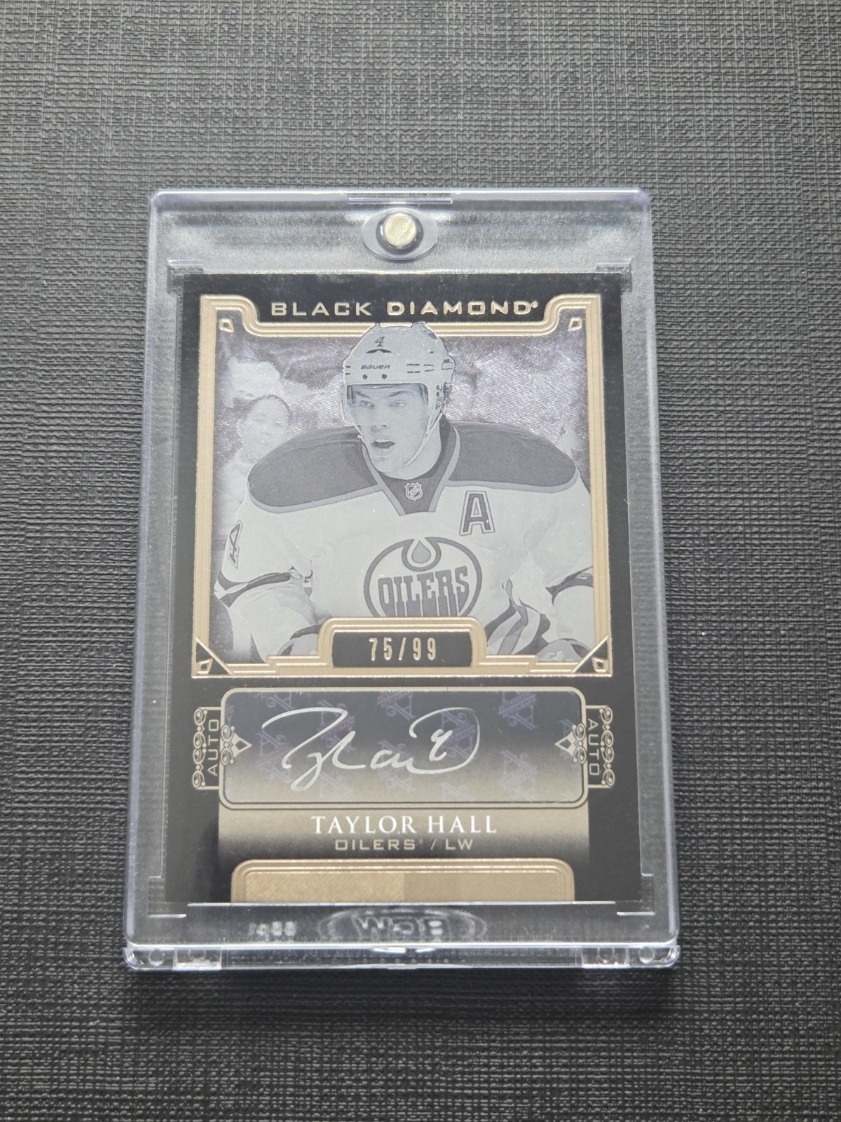2015-16 Upper Deck Black Diamond - Taylor Hall #BDB-TH Pure Black Signatures /99