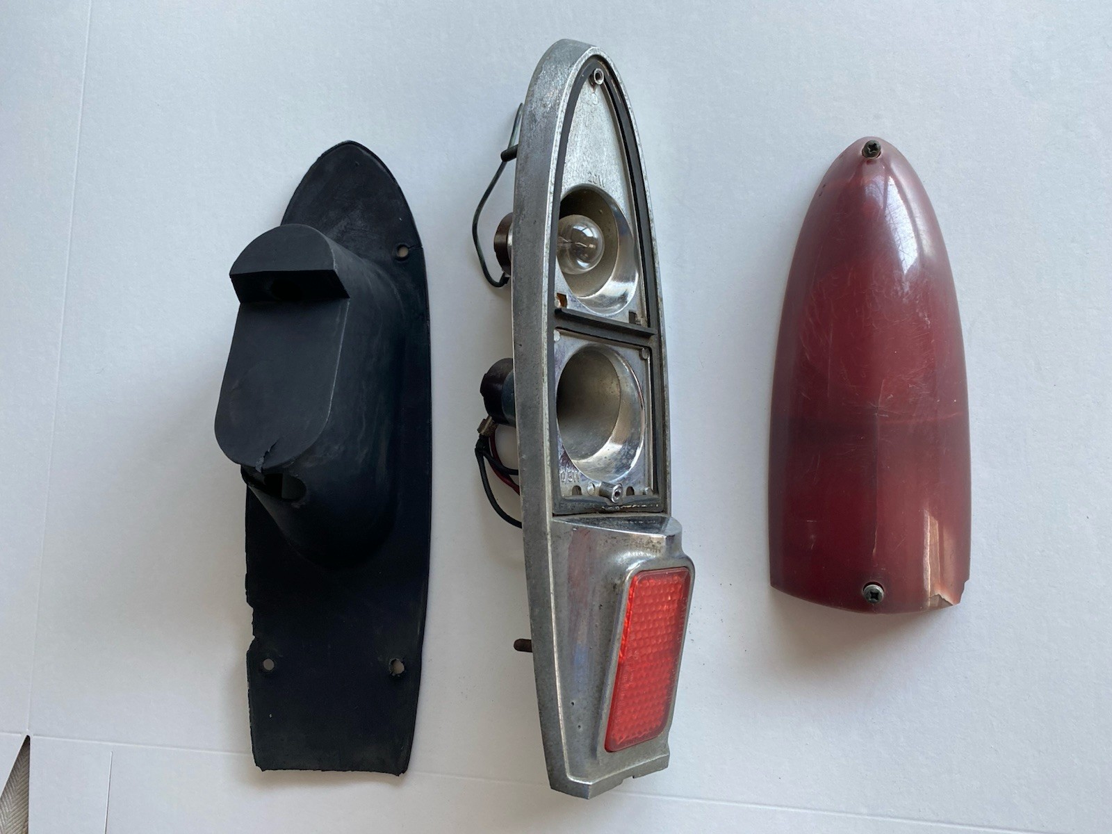 OEM Fiat 1200 1500, 1600S Spider, Ferrari GTE Full TailLight Assembly. Carello. OEM Fiat 1200 1500, 1600S Spider, Ferrari GTE Full TailLight Assembly. Carello.