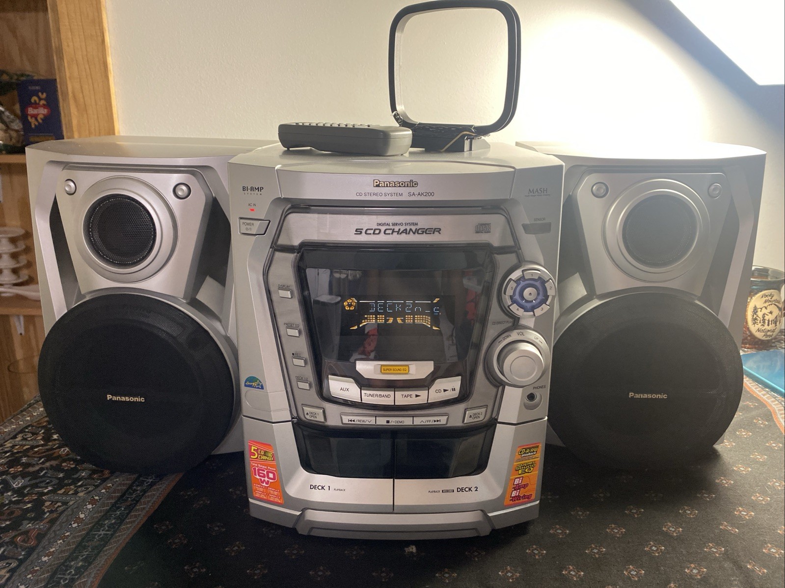 Vintage Panasonic Stereo System SA-AK200 with Bi-Amp Speakers 5 CD Changer Vintage Panasonic Stereo System SA-AK200 with Bi-Amp Speakers 5 CD Changer