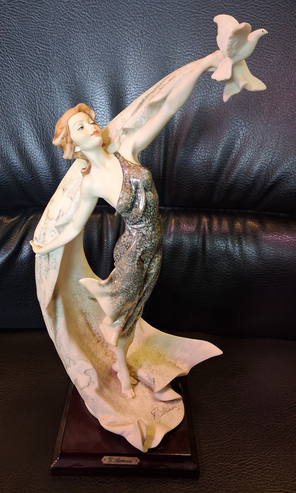 Vintage 1991 Florence Giuseppe Armani Figurine Ascent 0866C Made in Italy