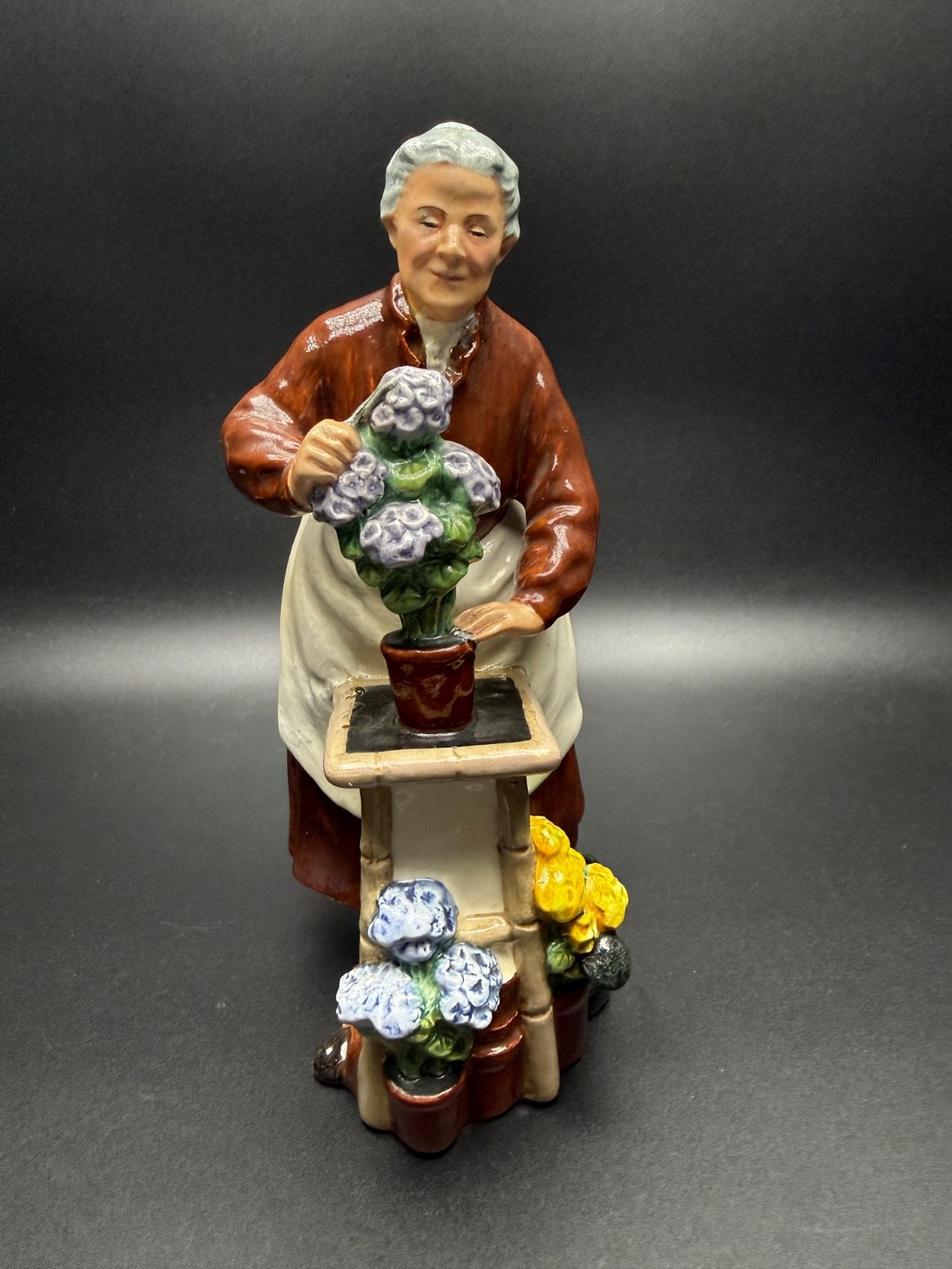 Vintage Royal Doulton Flora Figurine- HN 2349- Flower Seller- Made in England