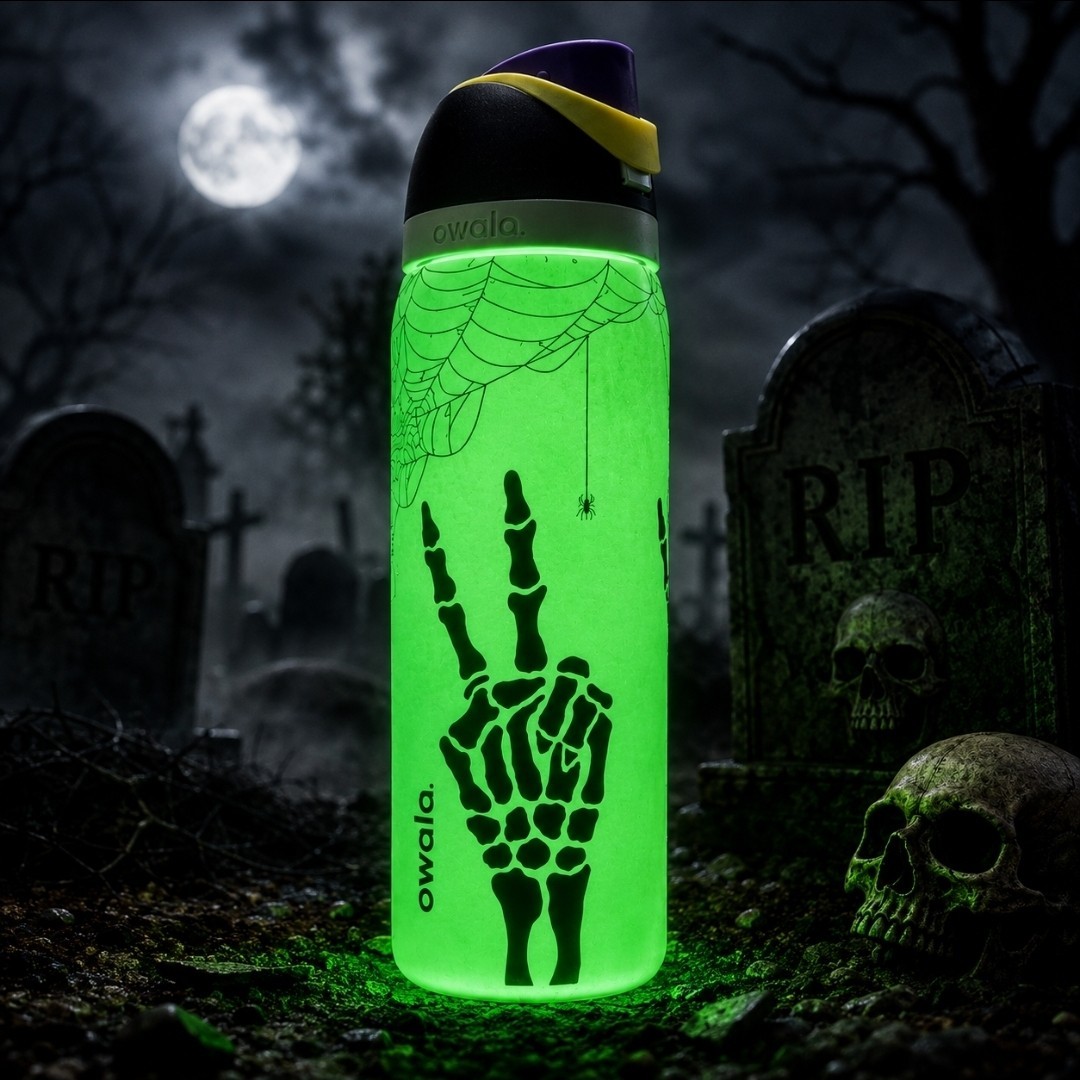 Owala FreeSip 32oz Glow in the Dark Halloween Skeleton Hand Water Bottle