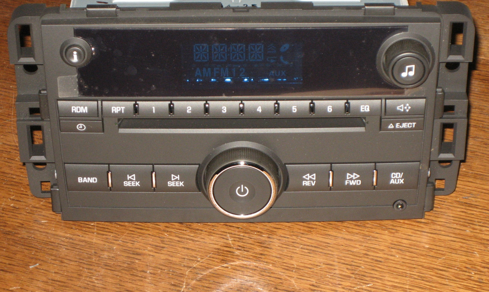 NEW UNLOCKED OEM 2008-2014 GMC Chevy Express CD Radio AUX 3.5 MP3 input Savana