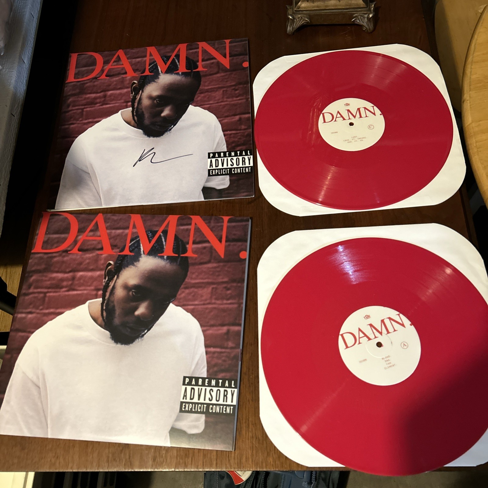 Kendrick Lamar - DAMN. SIGNED VINYL *2xLP, 2xJackets, Red Vinyl, Limited Edition Kendrick Lamar - DAMN. SIGNED VINYL *2xLP, 2xJackets, Red Vinyl, Limited Edition